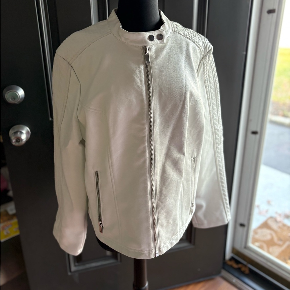 Zipper detail White vegan leather jacket zip pocket coat